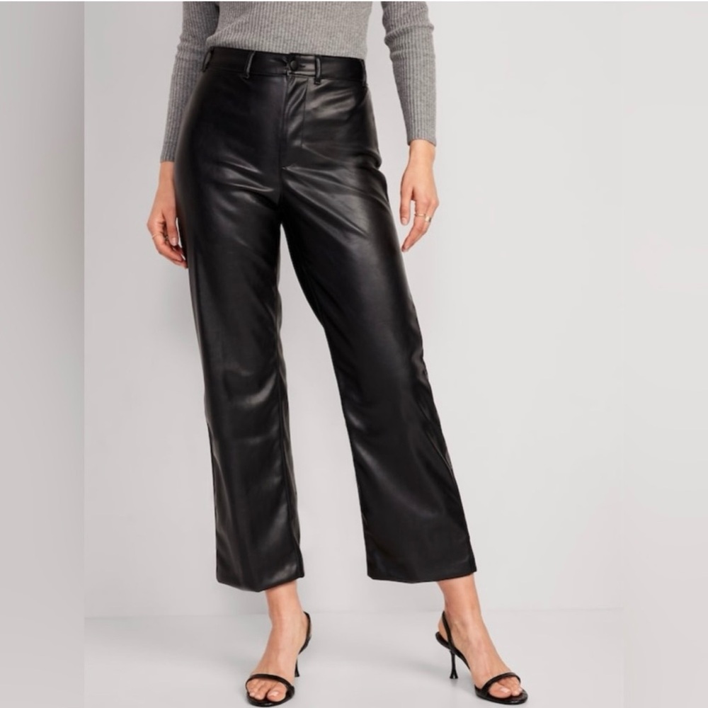 Old Navy High Rise Wide Leg Faux Leather Cropped Pants 4 Tall